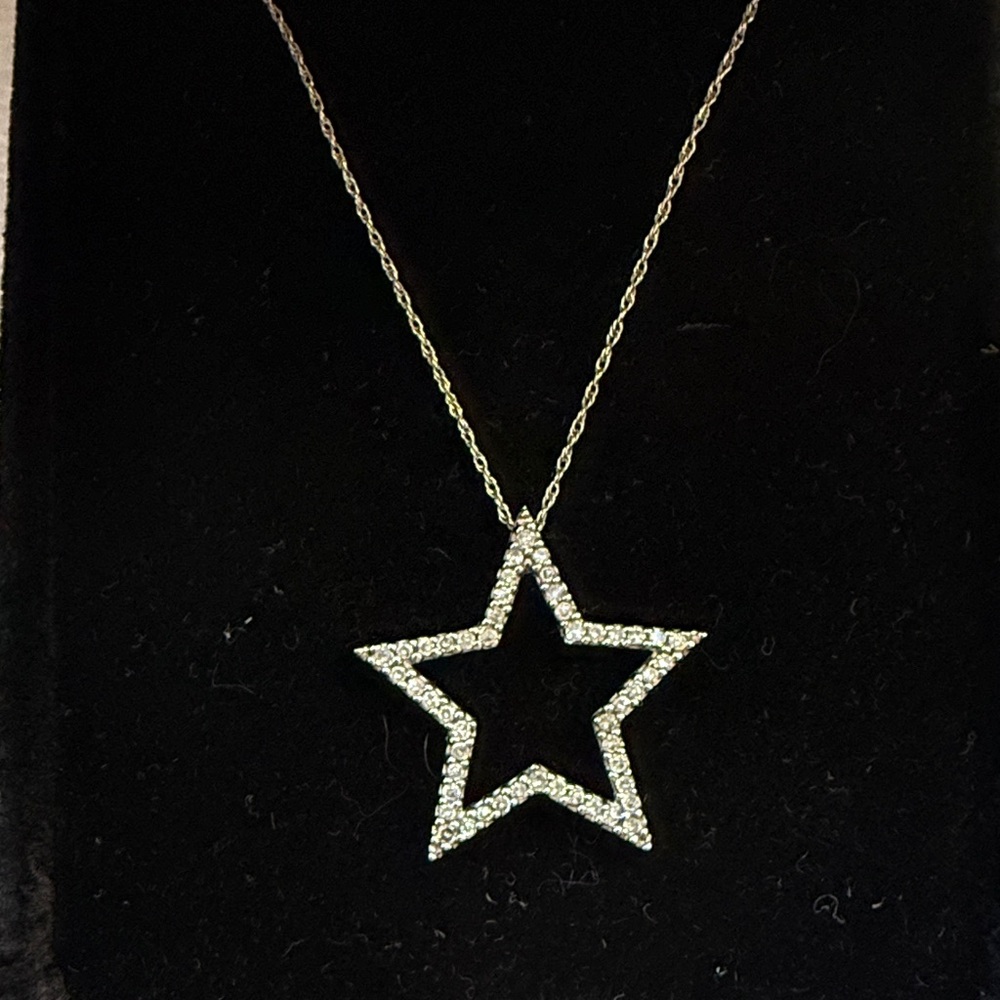 10k White Gold Star Necklace with Diamonds Mother’s Day Gift - Picture 4 of 7